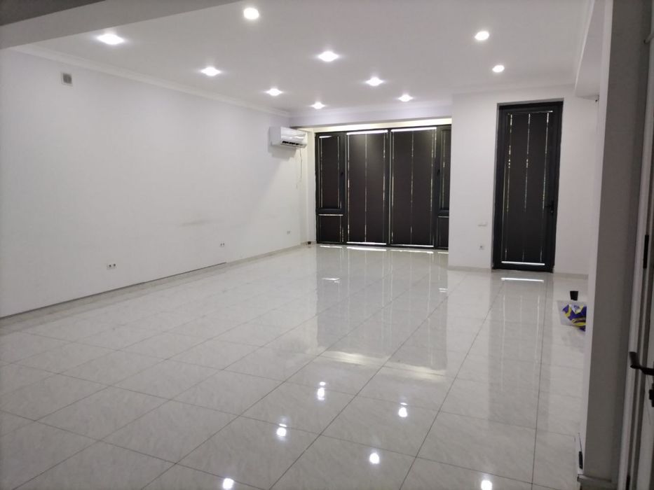 Без комисси Сдаётся здание — 700 м² Ракат Махалля Первая линия f88