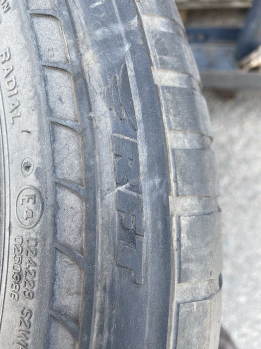 Продам резину Bridgestone Potenza