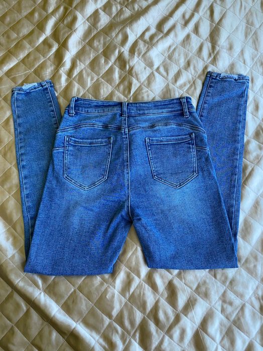 Дамски дънки размер 32,36
