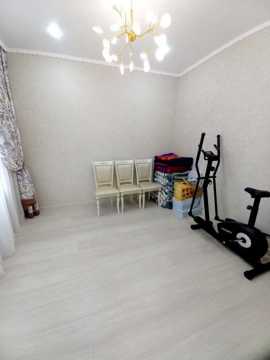 Продам 4 комн квартиру срочно