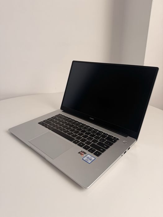 Huawei MateBook D15 Ryzen 5 3500U / 8GB / SSD 256GB / Full HD