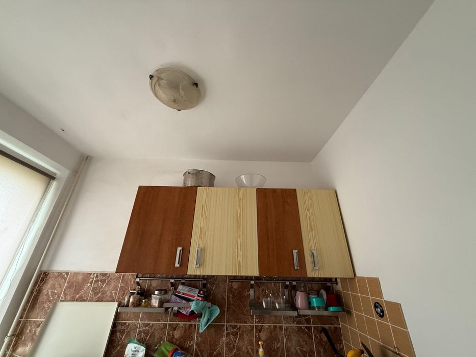 Inchiriez Garsoniera Etaj 2