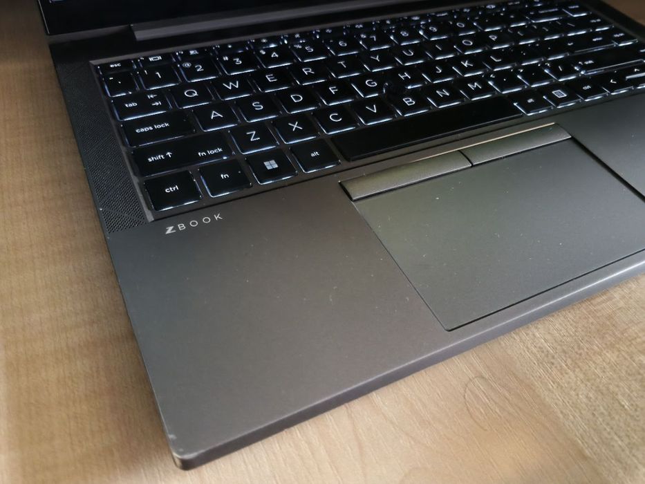 HP ZBook 14 G8 14" IPS FHD / RYZEN 3 PRO 4450U / 8GB DDR4 / 256GB NVMe