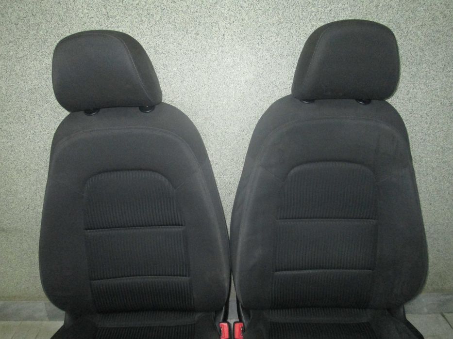 Продавам 1 брой предна пасажерска седалка за Audi A4 B8 2008 до 2015