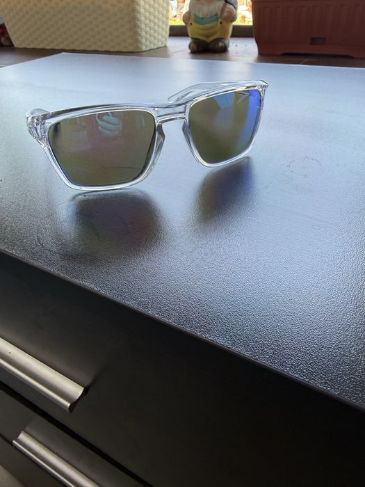 Слънчеви очила Tommy Hilfiger,Oakley Англия