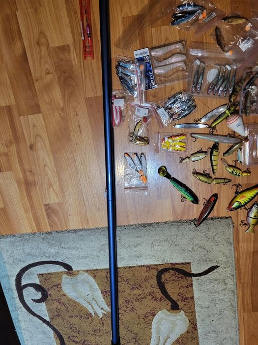 Vand undite una de dat la bat una de dat la spining si naluci