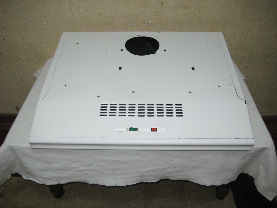 Вытяжка GOODWEII  отличном рабочим состоянии