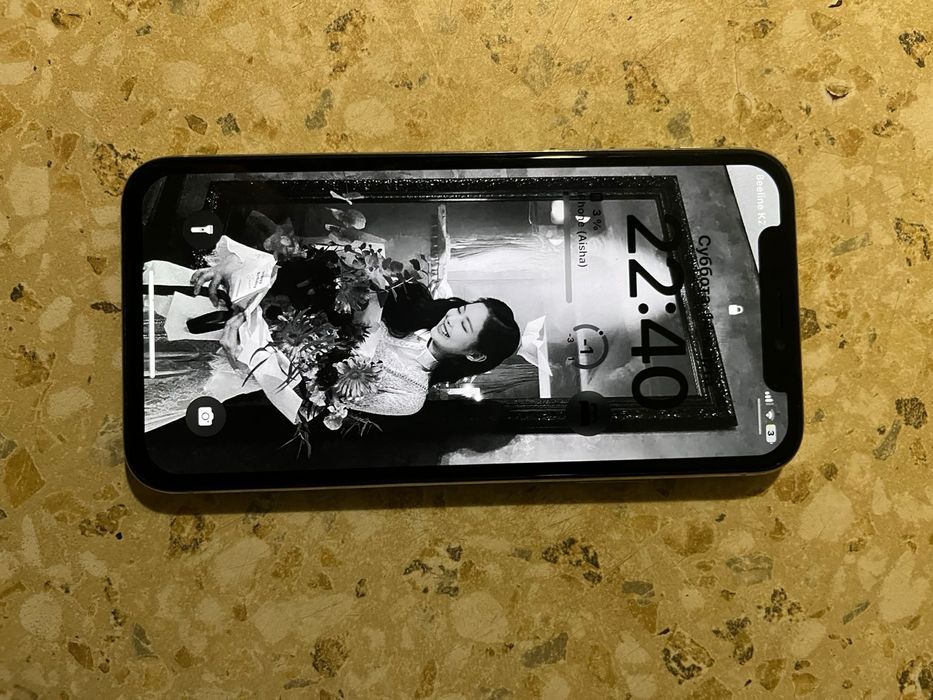 iPhone X продаю срочно