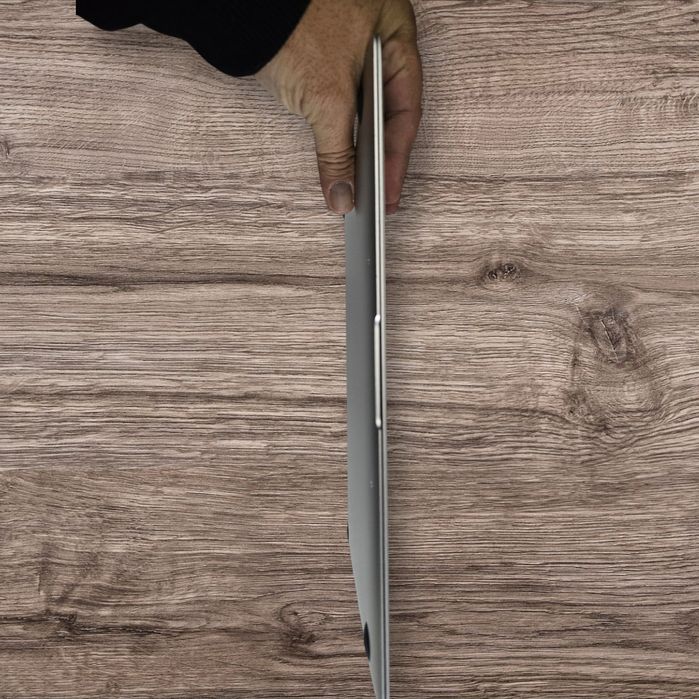 MacBook Air ( 13-inch, Early 2015 )