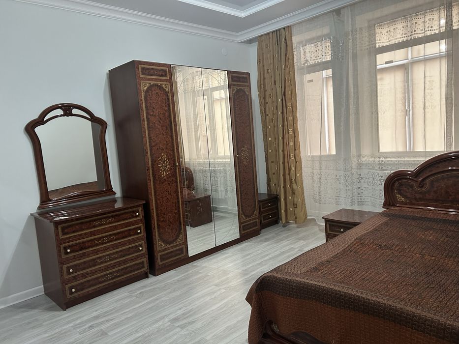 Спальный гарнитур