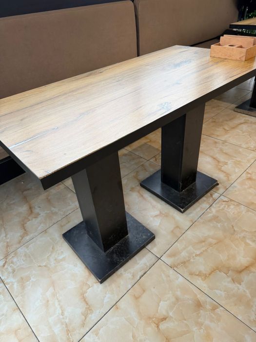 Столы,стулья,диван