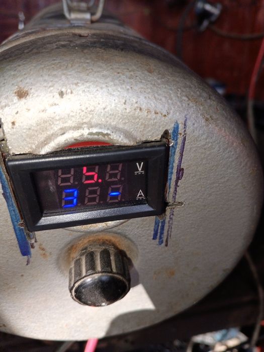 Зарядное устройство 12 вольт 8 ампер