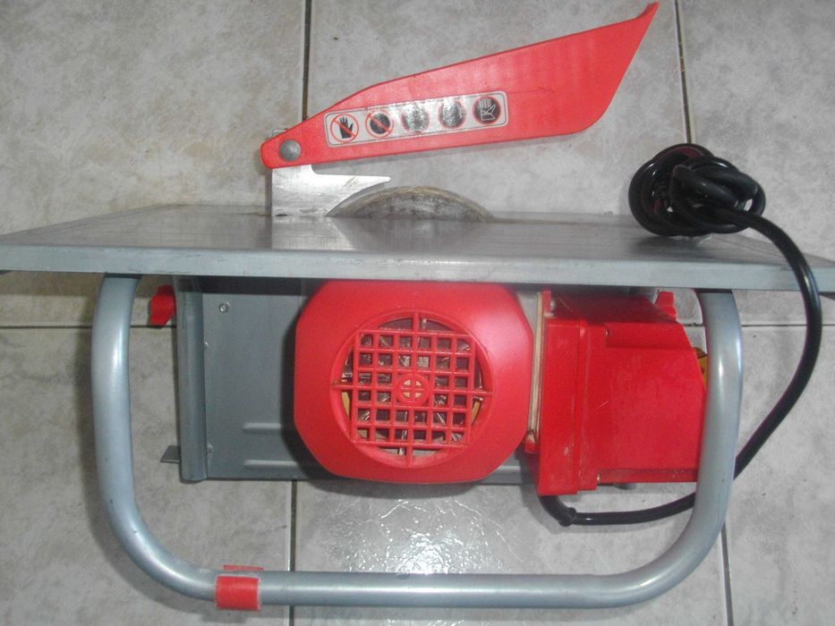 600W-ф180-150мм Немска Ел. Машина Рязане Плочки Плочи Meister / TIP