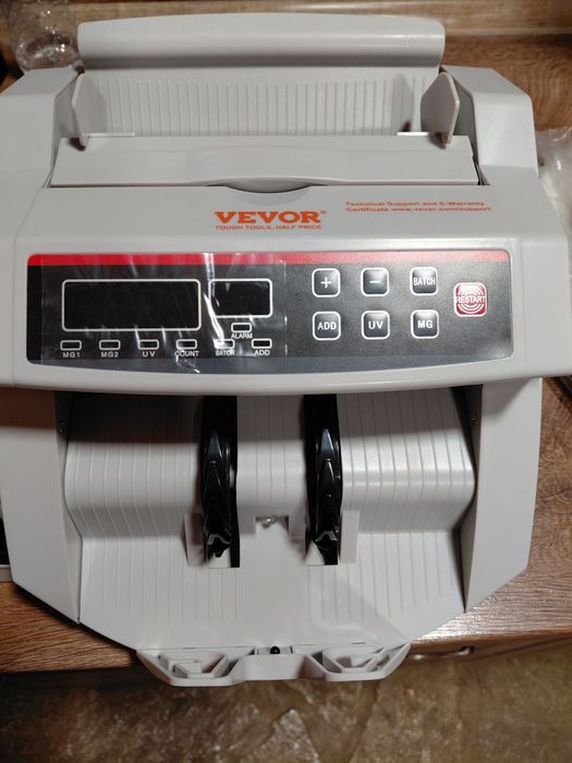 Машина за броене ,и фалшиви банкноти