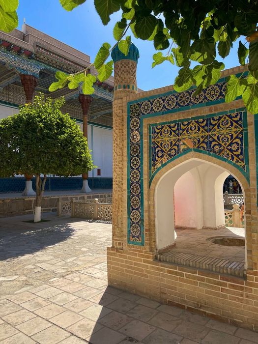 Бухара - 3000 шагов Обзорная пешая прогулка в сопровождении профи гида