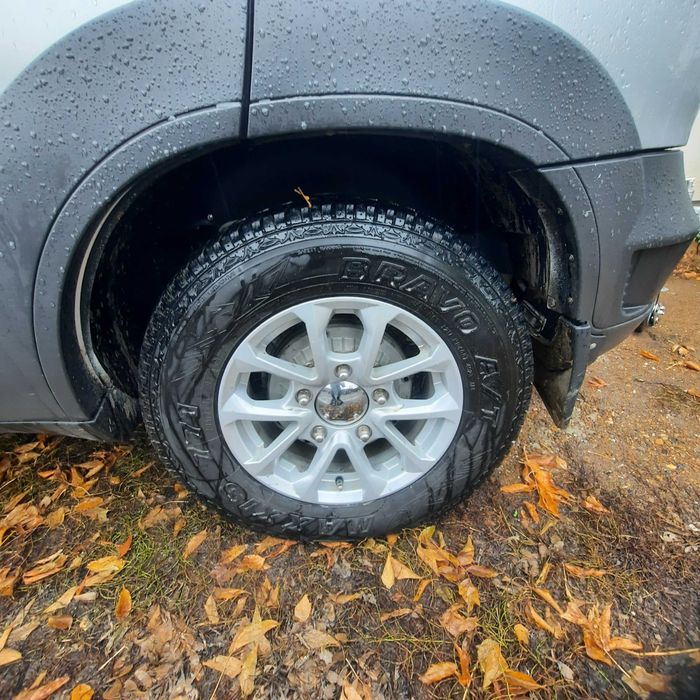 Продам ниву шевроле с прицепом