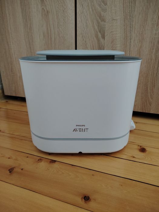 Philips Avent стерилизатор 4 в 1 

Използван

В отлично състояни