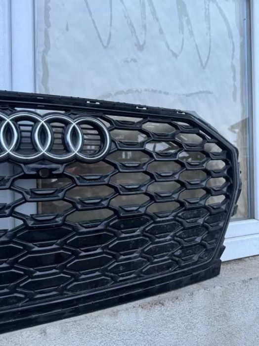 Grila Audi Q5 80F853651 S-line impecabila