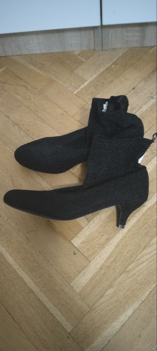 Ghete dama din material textil negru cu puțin sclipici, 38