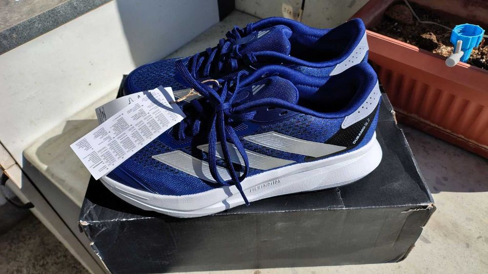 Маратонки adidas, номер 44, стелка 28 см, НОВИ! Левски