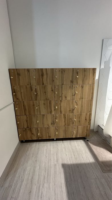 Продаю шкафы с замками для раздевалки