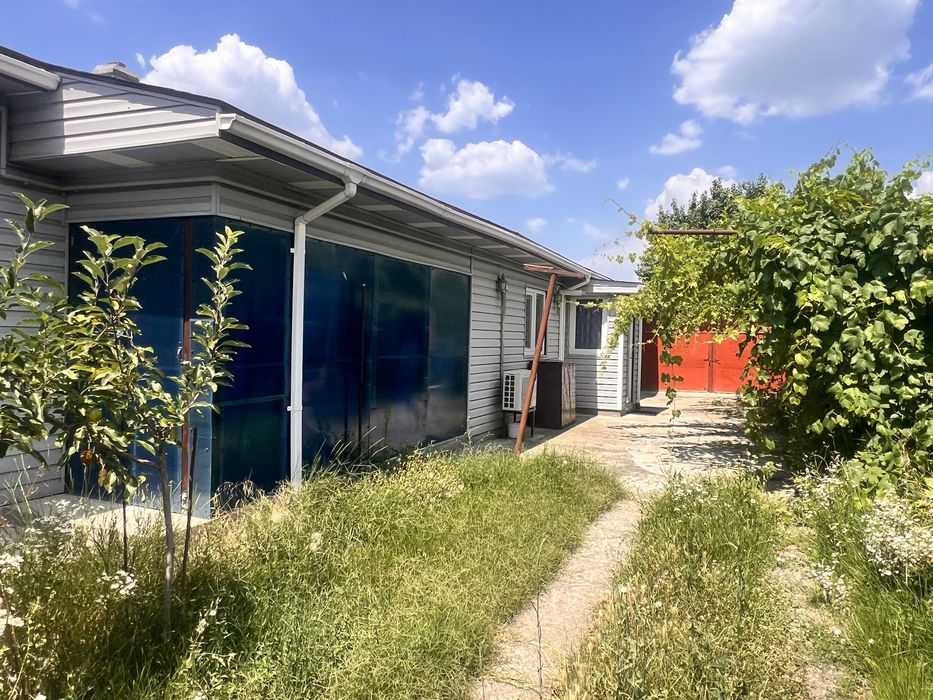 Casă cu teren 820 mp în zona Primăriei Popești-Leordeni | Poziție excelentă pentru locuit sau investiție