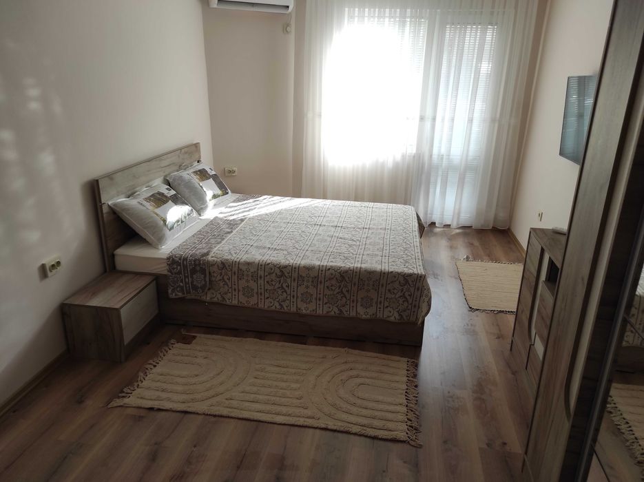 Дава се под наем Двустаен апартамент в Велико Търново, Център - 60 кв.м за 265.2 € - Снимка #1