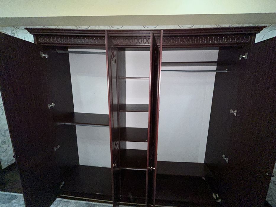 Продается Шкаф в хорошем состоянии