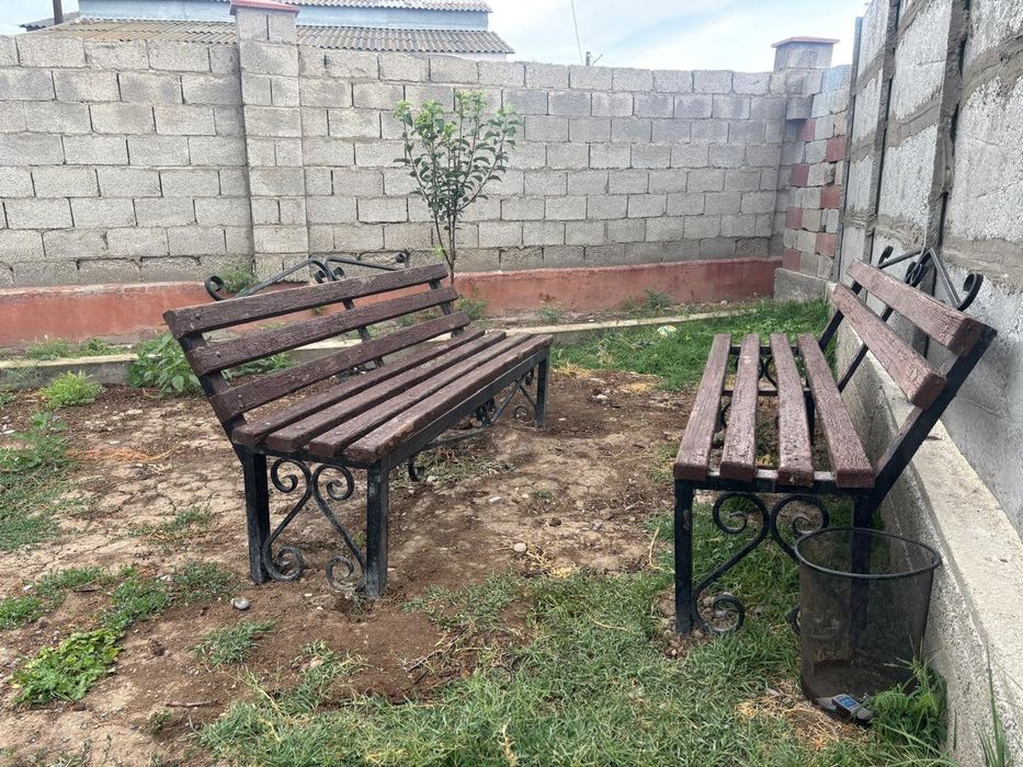 Қалың темірден жасалған 2 орындық сатылады
