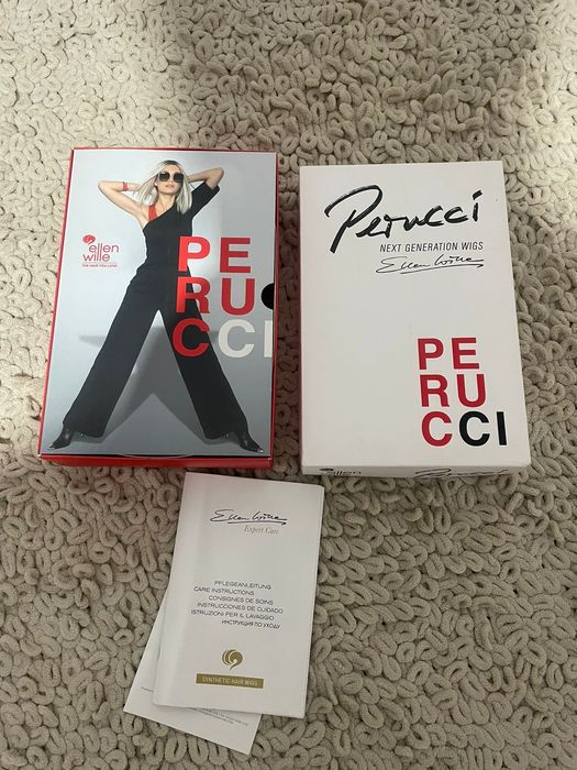 Продам парик женский