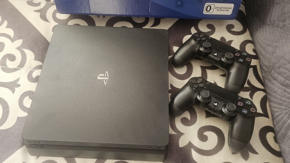 Sony PlayStation 4 Slim 1 Tb