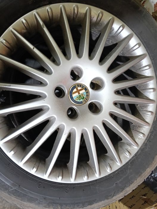 Vând jante alfa Romeo r17