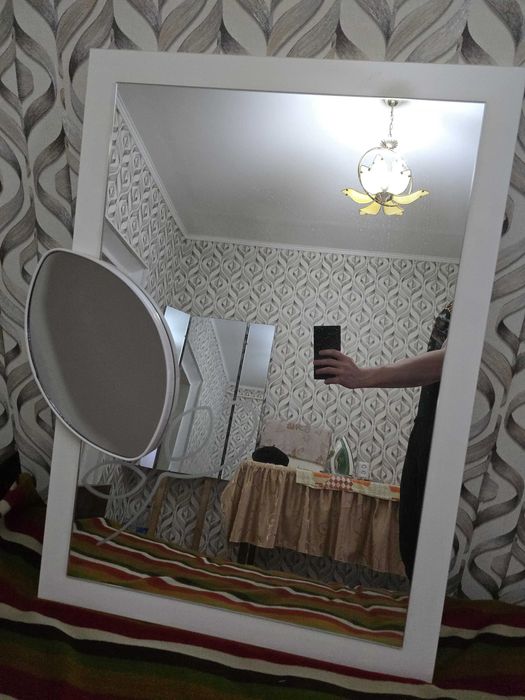 Зеркало настенное