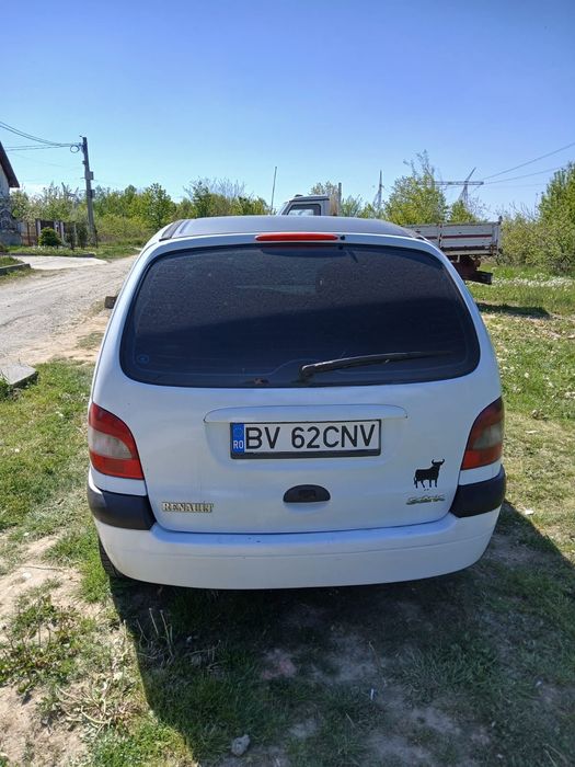 Vând Renault Scenic