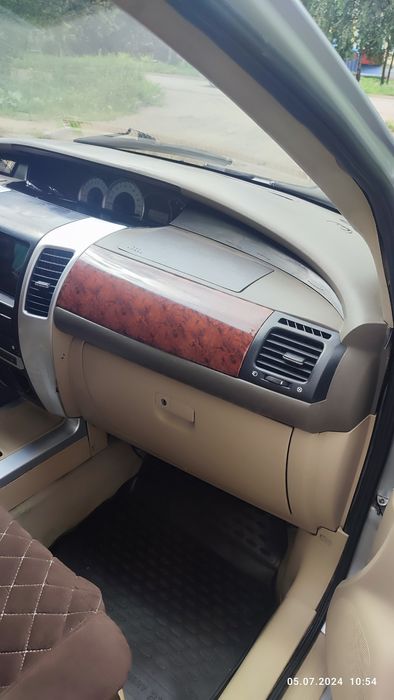 Автомобиль CHERY CROSSEASTAR семиместный кроссовер,ГБО