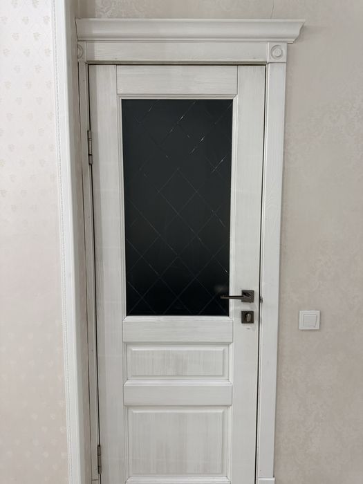 Есіктер , люстра , кронштейн