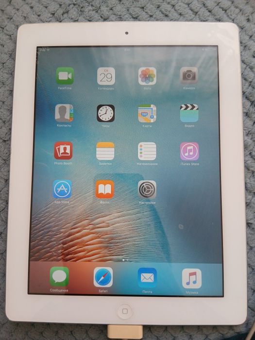 iPad 2 в хорошем состоянии
