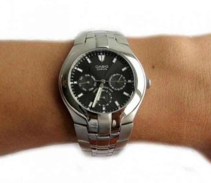 Уникален часовник