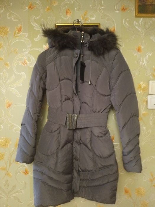 Продам куртки  зима новые