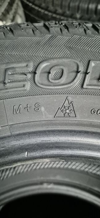 4 anvelope iarna Yokohama, 205/70/15.Pretul este pe bucata.