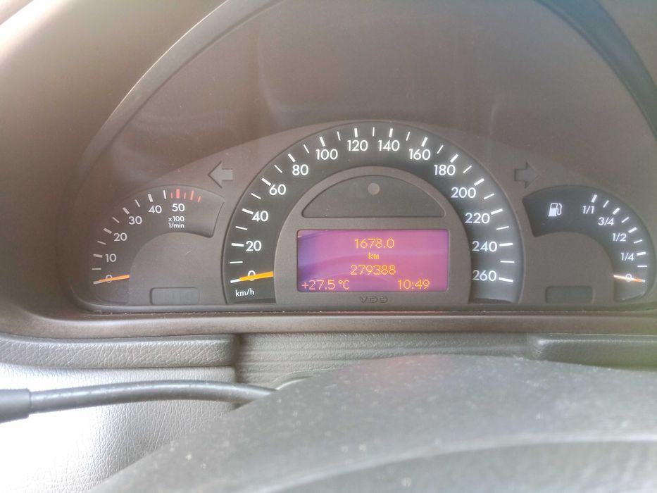 MERCEDES-BENZ C-Class 2004 — imagine 2