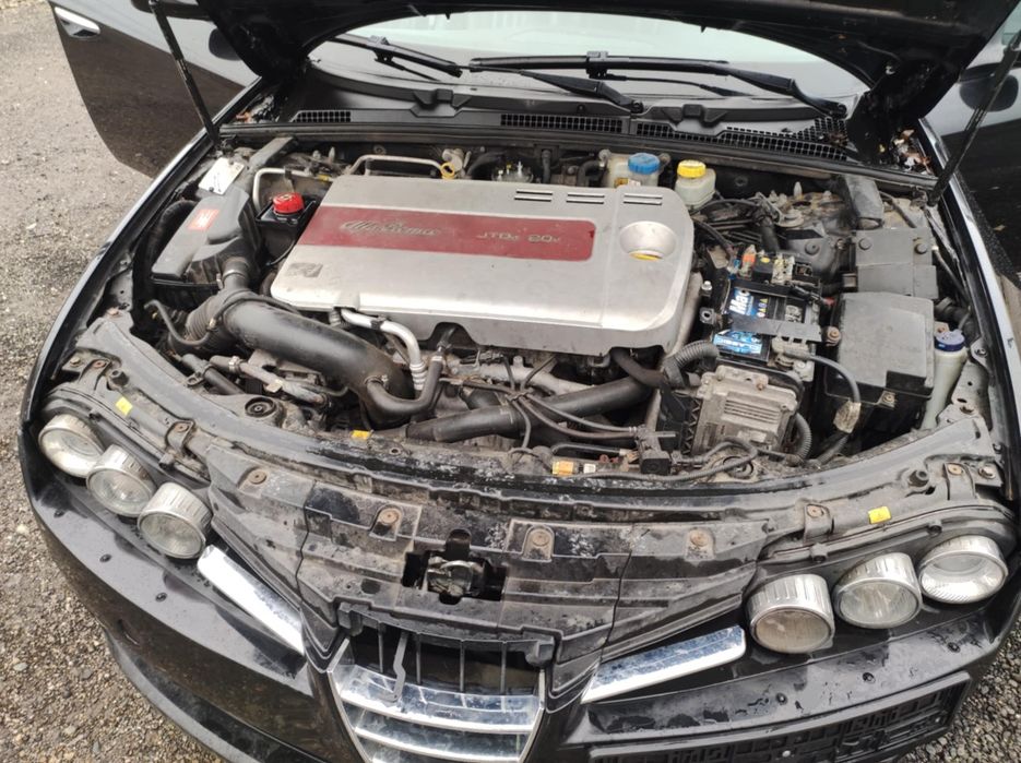 Vând alfa Romeo 159