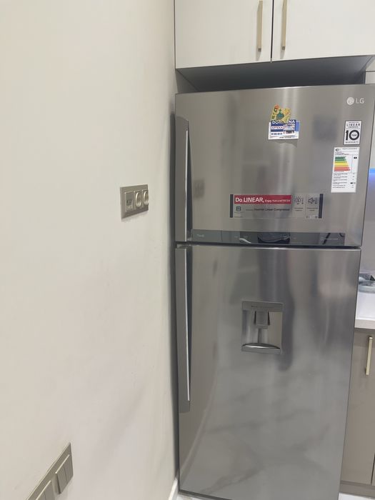 Продаю холодильник