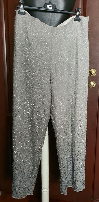 Pantaloni cu paiete gri