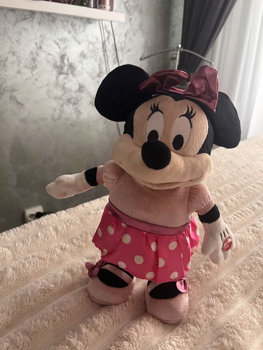 Minnie  plus roz  interactiva