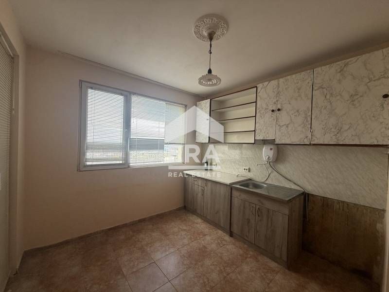 Продава се Двустаен апартамент в Русе, Здравец Изток - 63 кв.м за 733 €/кв.м - Снимка #9