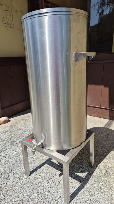 Нов съд 100 литра от неръждаема стомана