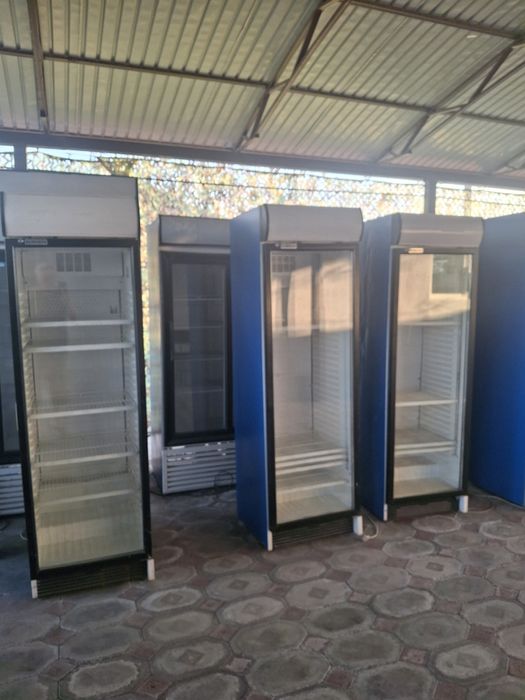 Холодильники для магазина