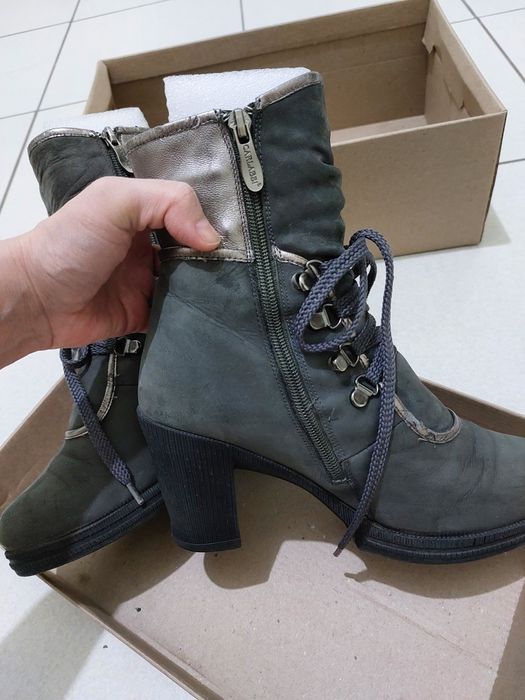 Продаю ботинки зима