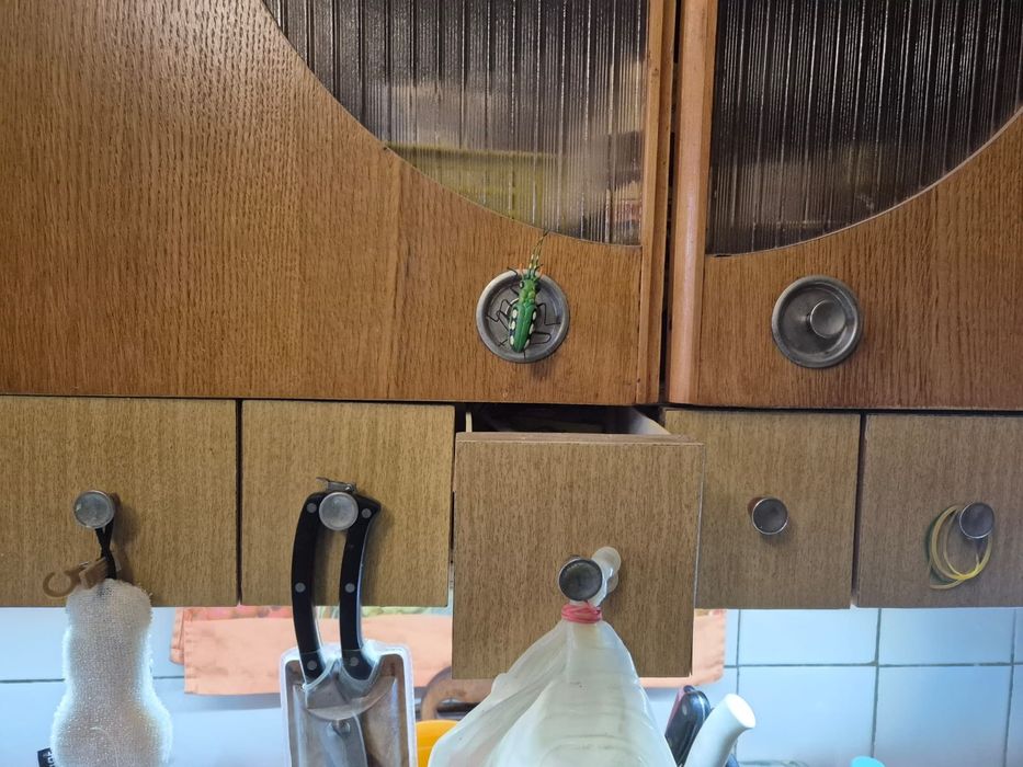 Кухонные навесные шкафы